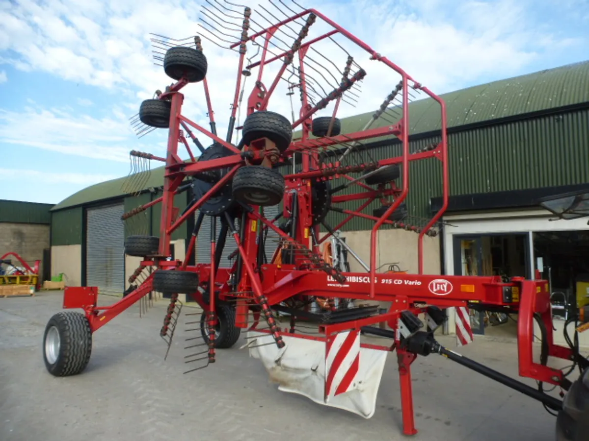 Lely Hibiscuis 915 Twin Rotor rake - Image 1