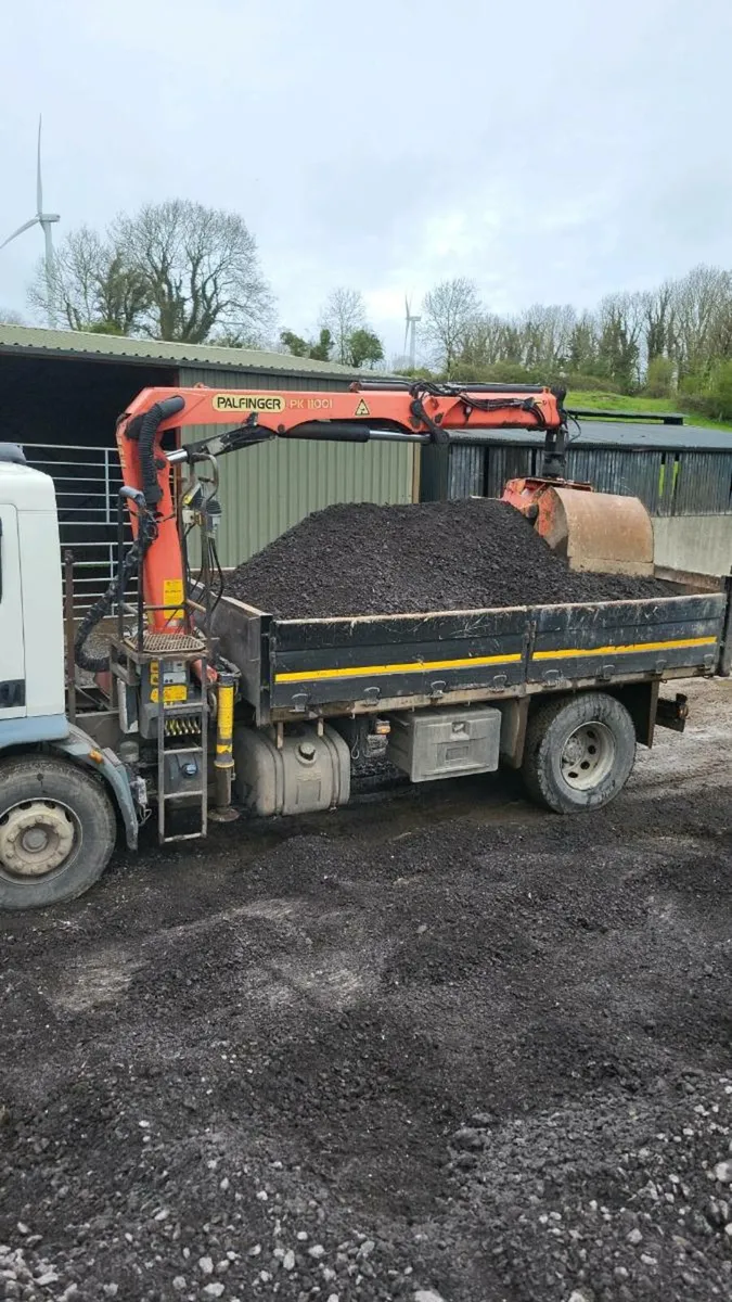 Grab hire muckaway topsoil - Image 1