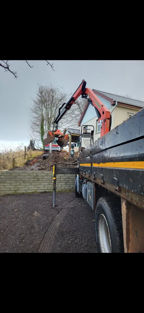 Grab hire muckaway topsoil - Image 3