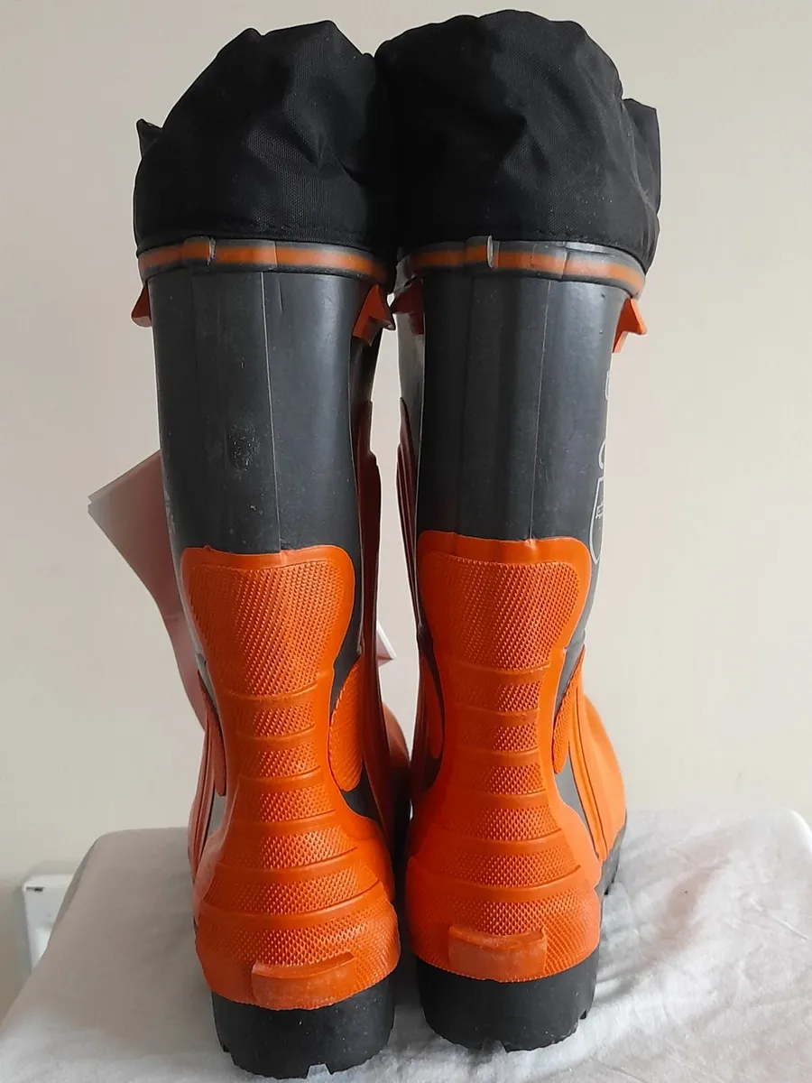 Selling Chainsaw Boots - Image 4