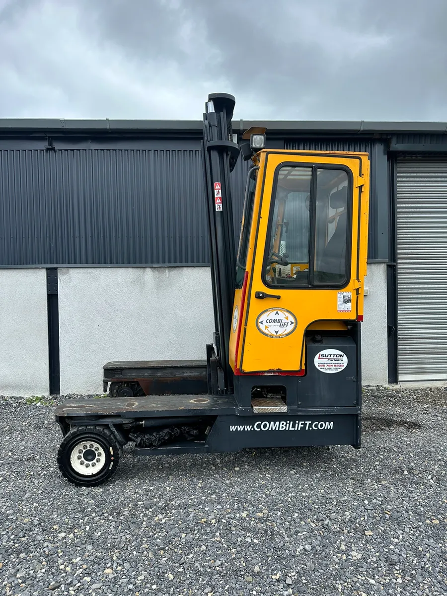 Combilift C4000 Forklift - Image 1