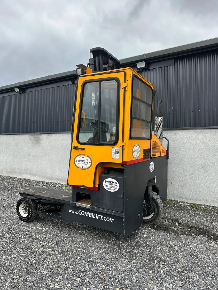 Combilift C4000 Forklift - Image 4