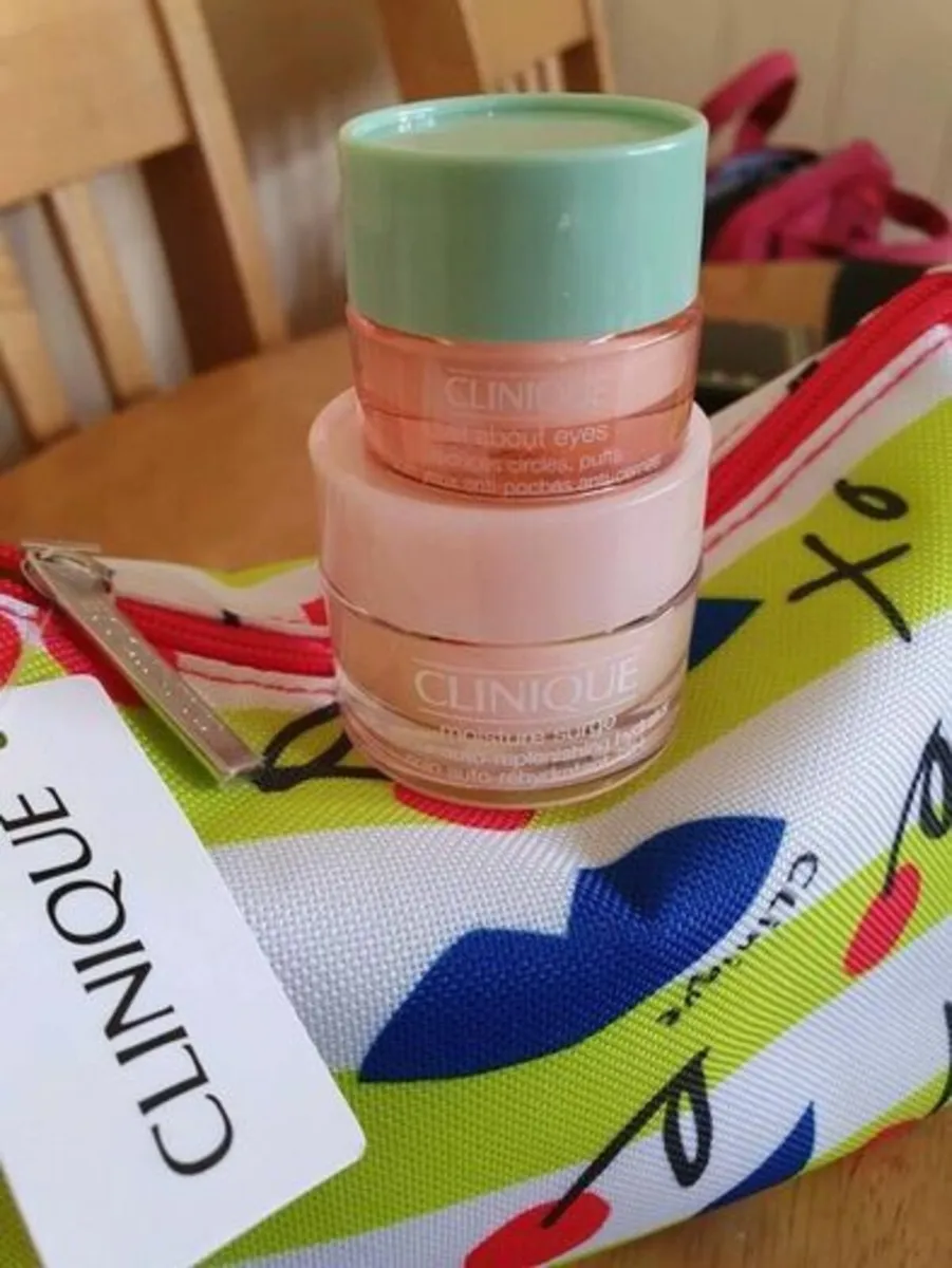 Clinique Moisture Surge Hydrator + All About Eyes - Image 3