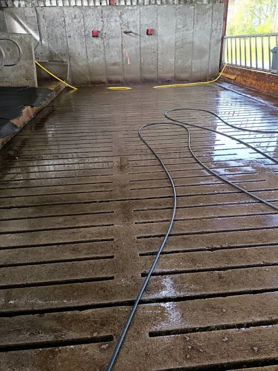 2025 POWER WASHING SERVICE AVAILABLE - Image 4