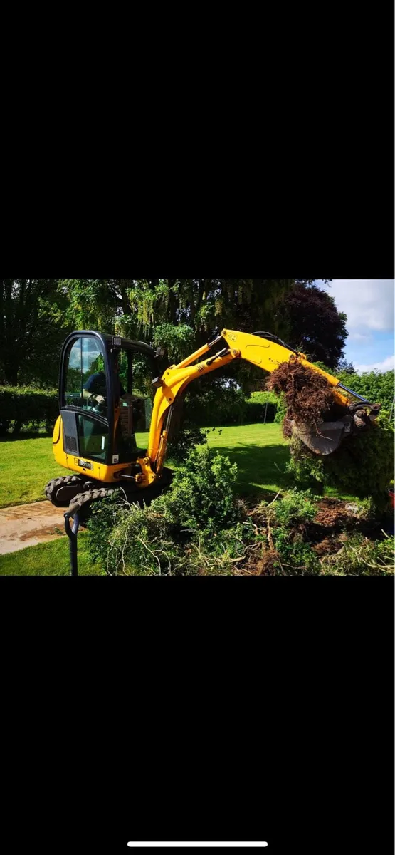 Mini digger hire with driver - Image 3