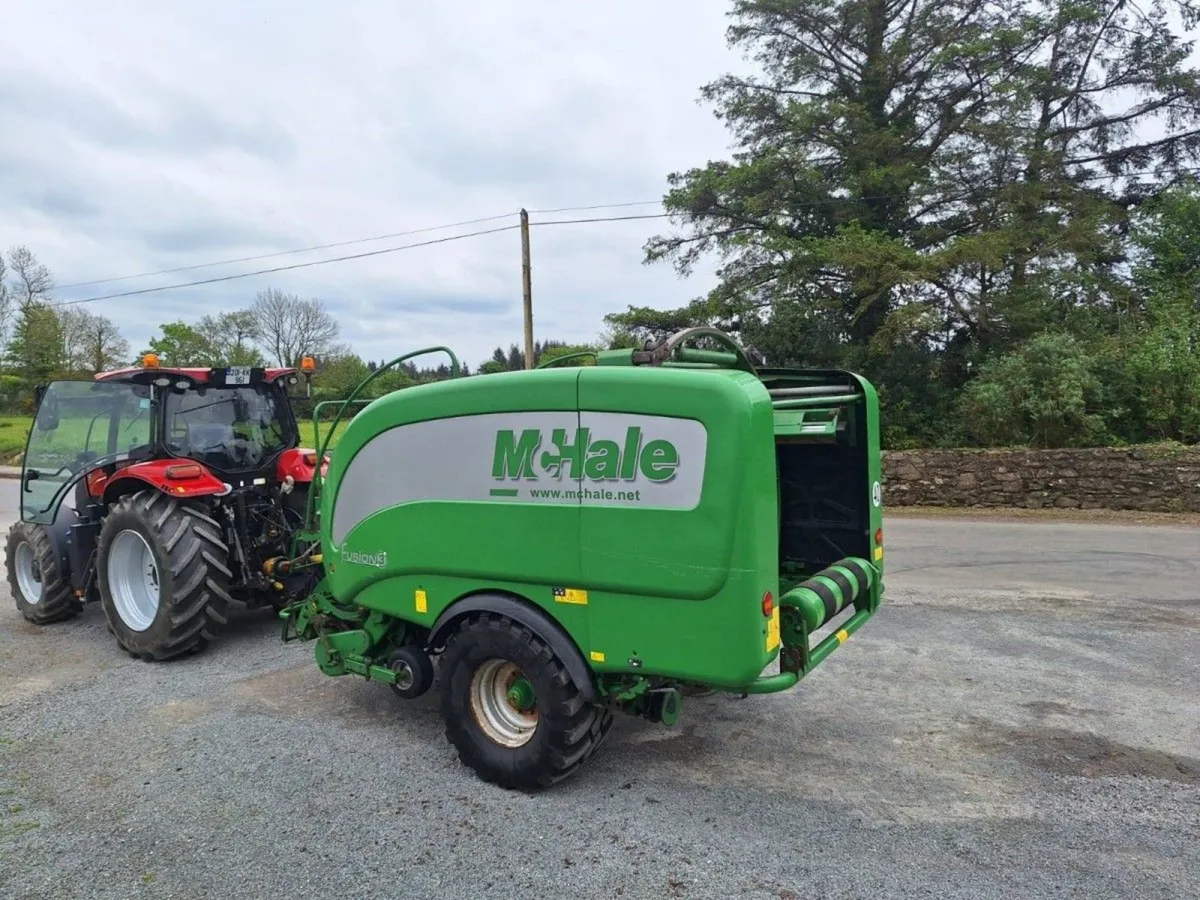 2015 McHale Fusion 3 (62967 Bales) W429 - Image 3