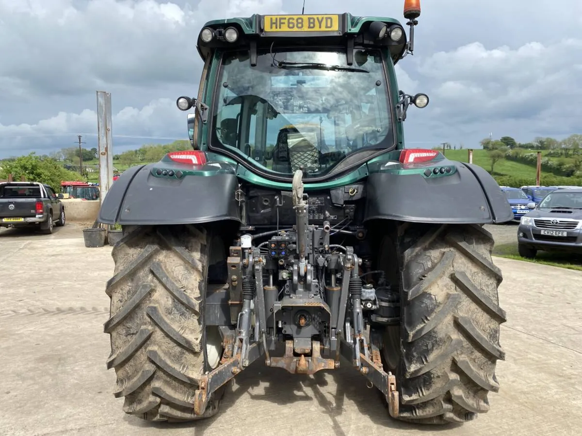 2018 Valtra N 114 with Loader - Image 4