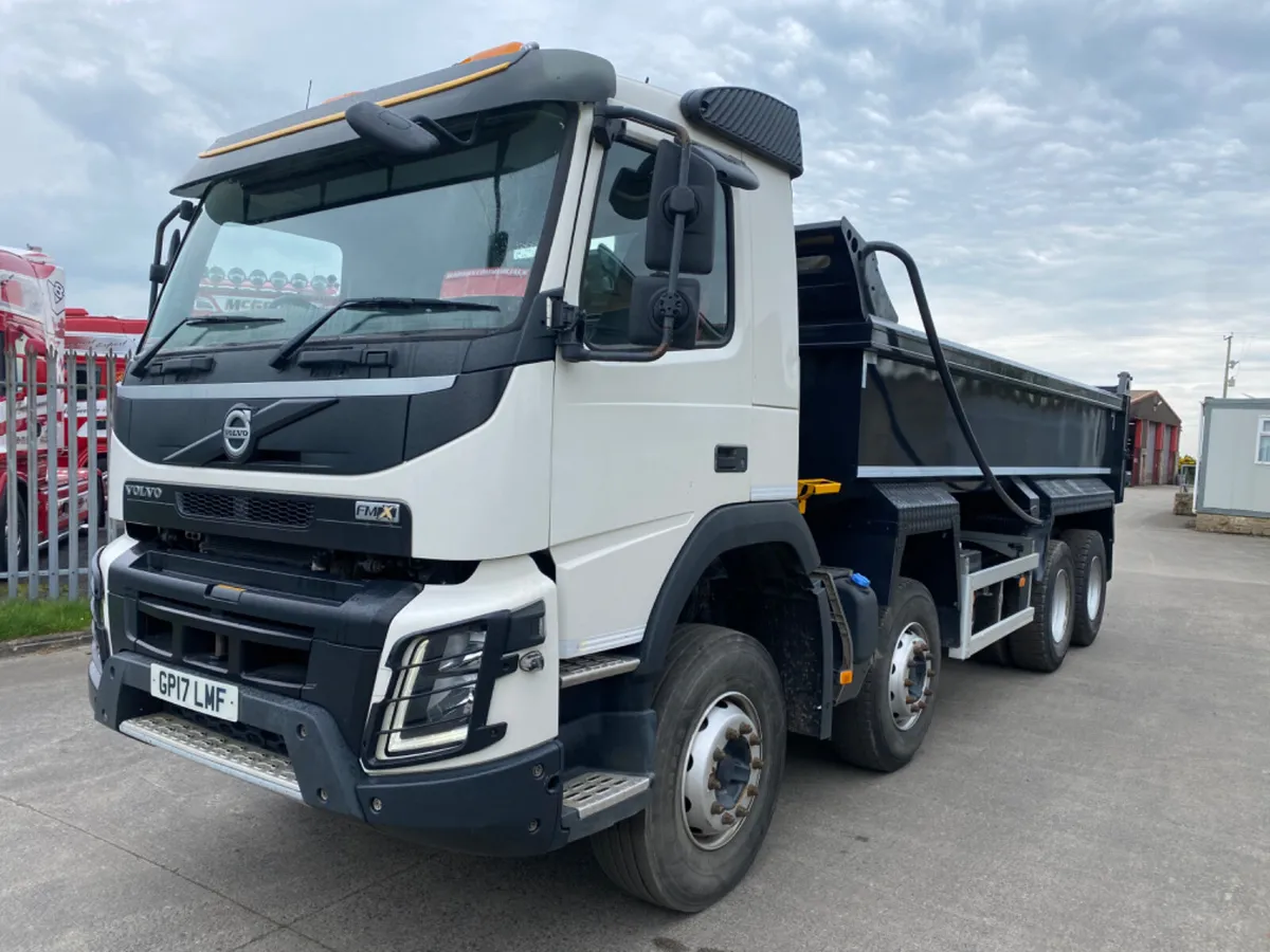 2017 Volvo FMX 420 8x4 Tipper - Image 2