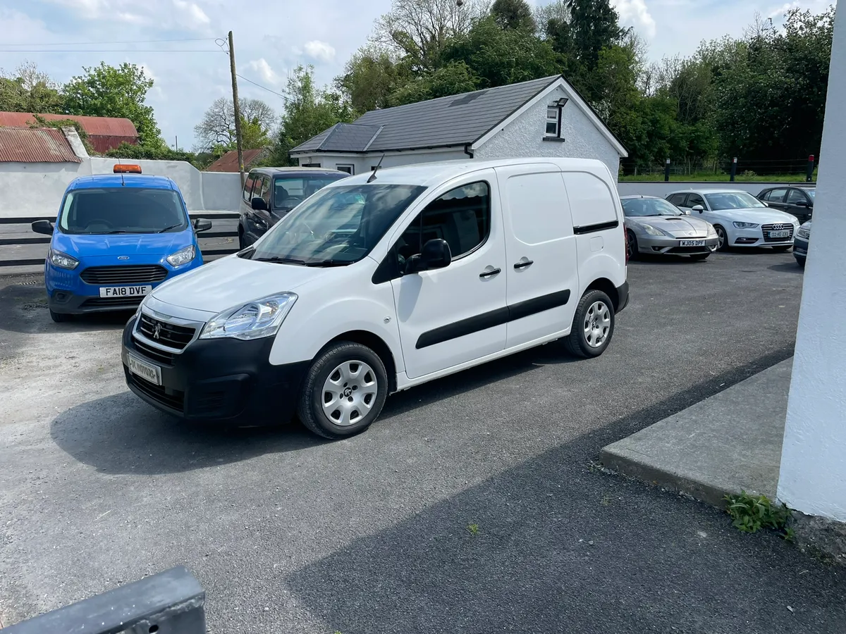 2018 Peugeot partner 3 seater - Image 2
