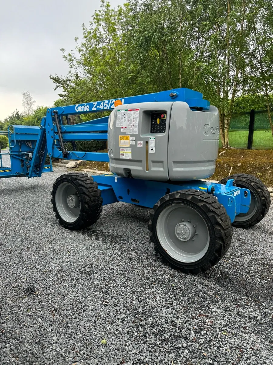 Genie Z45/25J 2012 - Image 3