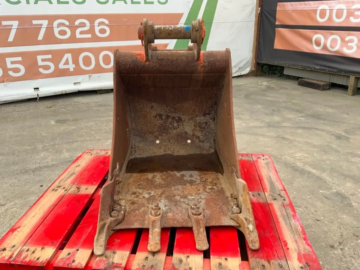 24" DIGGING BUCKET......60mm PINS.......133wa. - Image 2