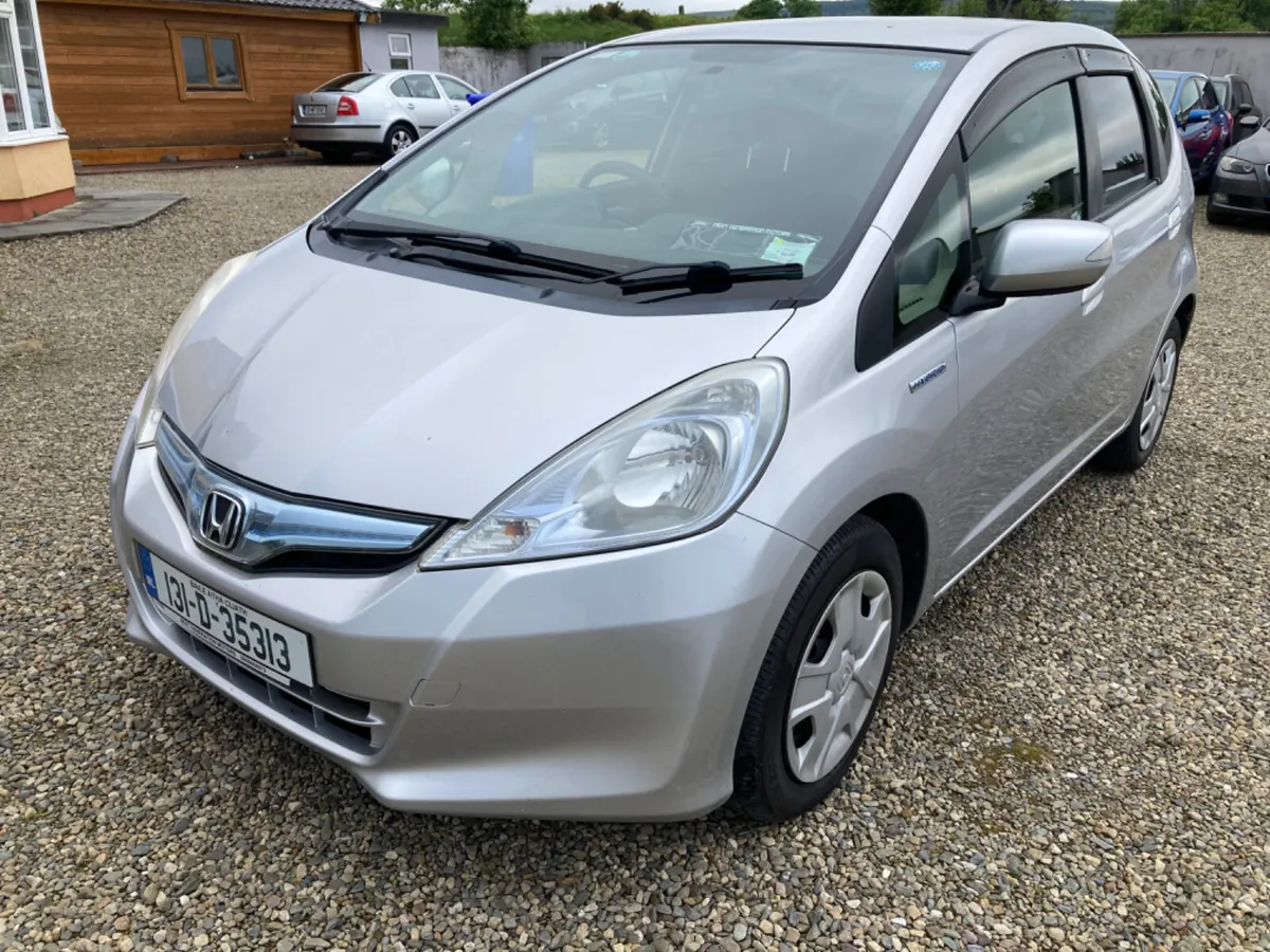 Honda Fit 2013 Hybrid Auto New Nct 26 - Image 2