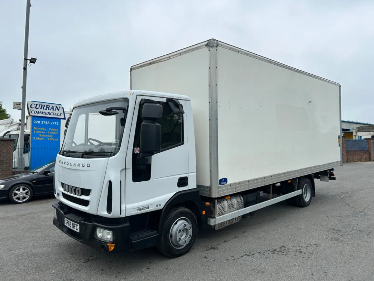 2015 iveco 75e16 7.5 ton 20ft box with tail lift - Image 1