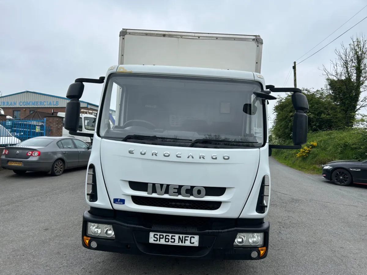 2015 iveco 75e16 7.5 ton 20ft box with tail lift - Image 2