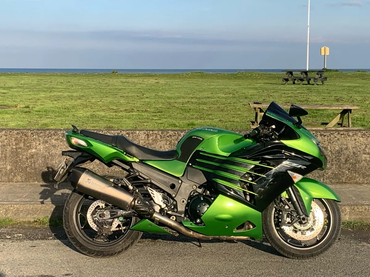 Kawasaki ZZR 1400 Performance 152 - Image 2