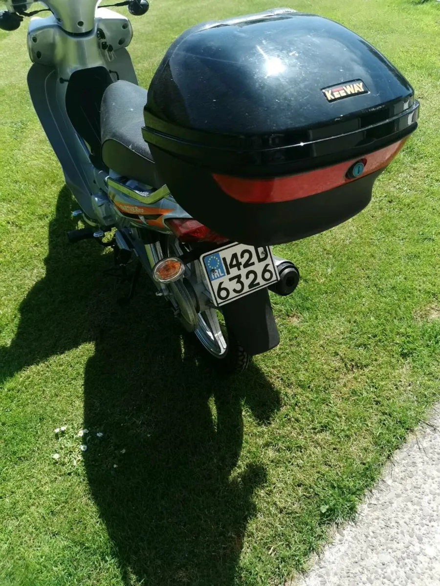 Motor bike - Image 1