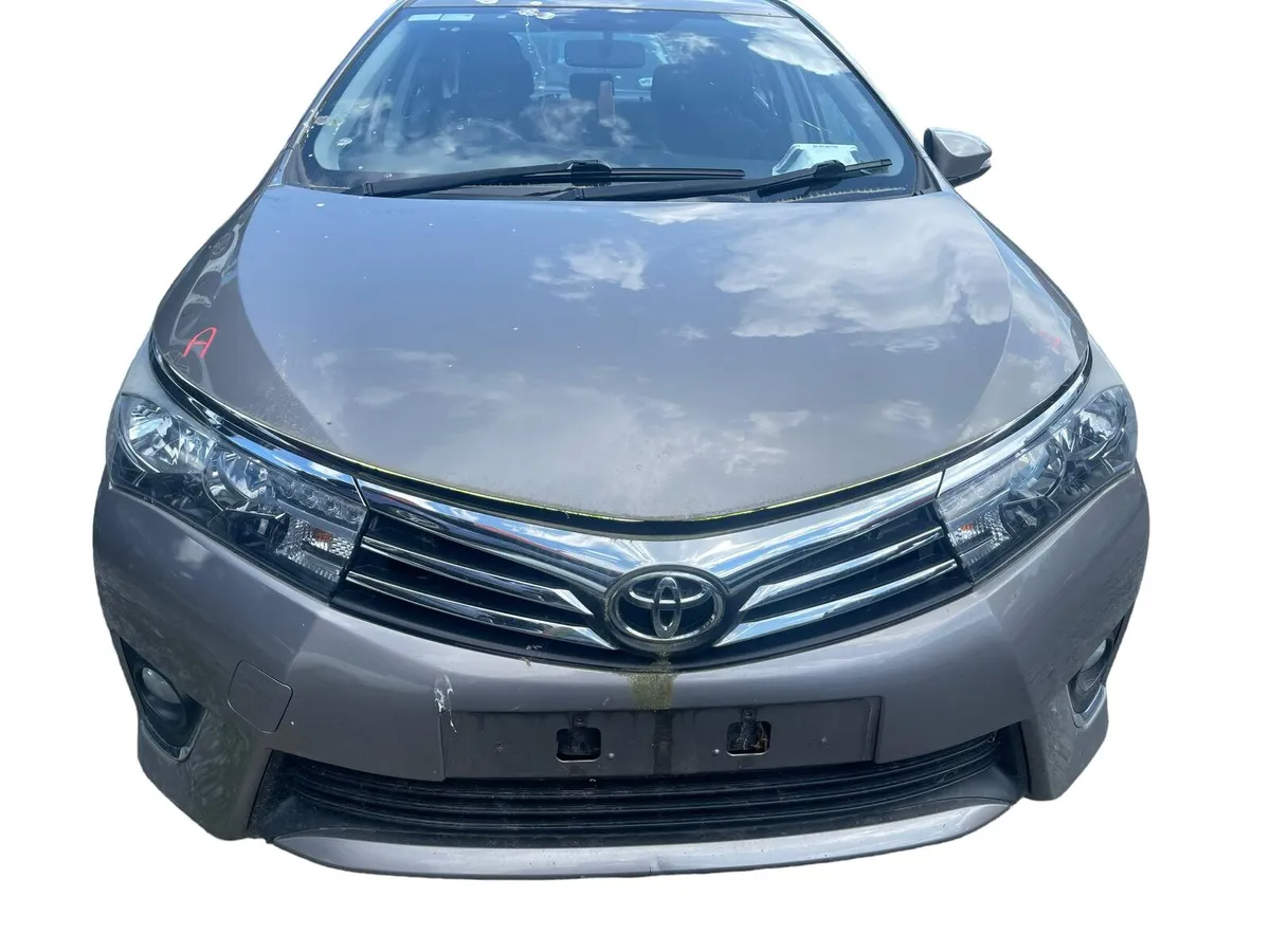 2016 TOYOTA COROLLA For Breaking/Dismantling - Image 2