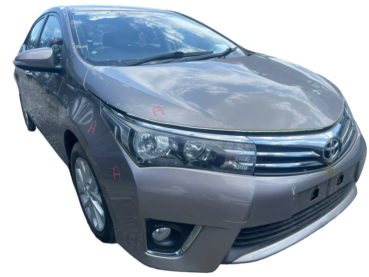 2016 TOYOTA COROLLA For Breaking/Dismantling - Image 3