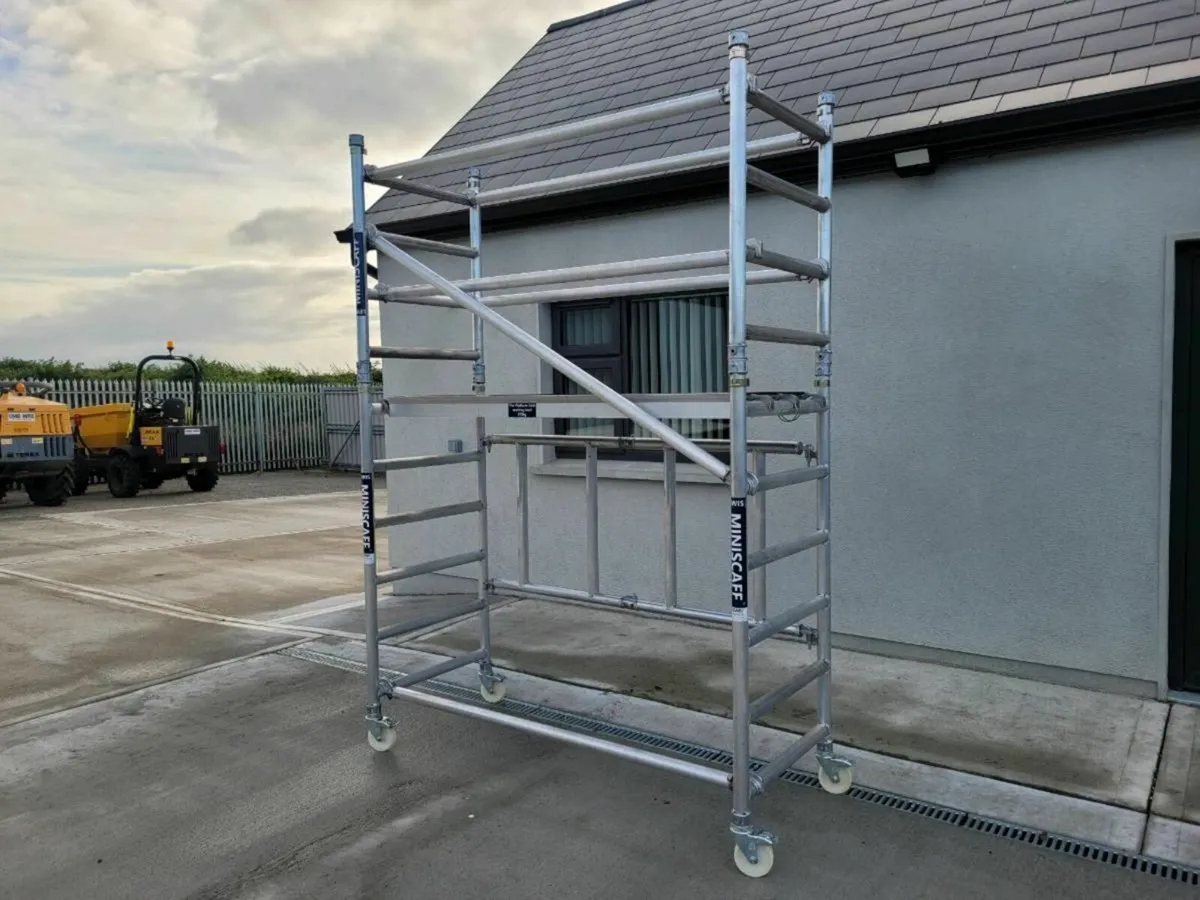 Folding Aluminum Scaffolding Towers for Sale - Image 1