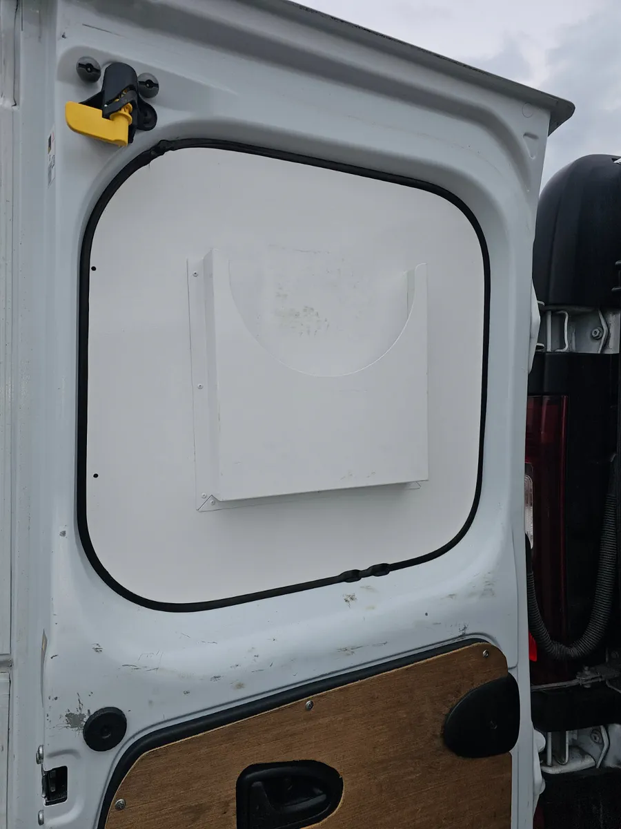 Renault Trafic 2018 - Image 3