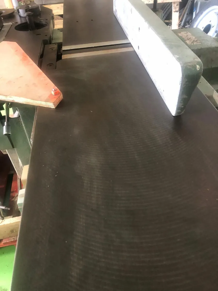 Woodworking machinery to clear - Image 2