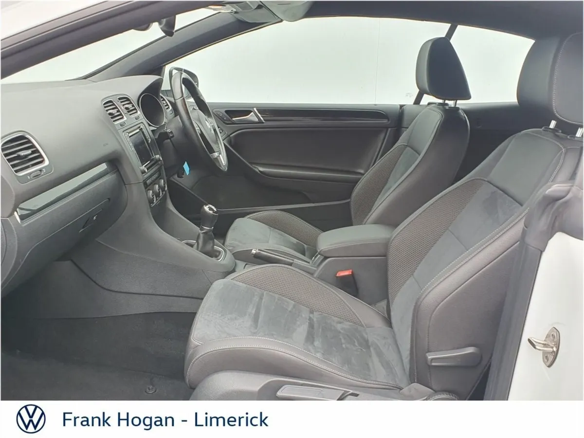 Volkswagen Golf Convertible Only 69 000 Klms 2.0 - Image 4