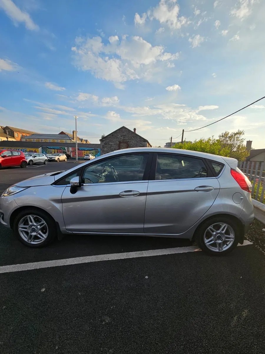 Ford Fiesta Titanium - Image 2