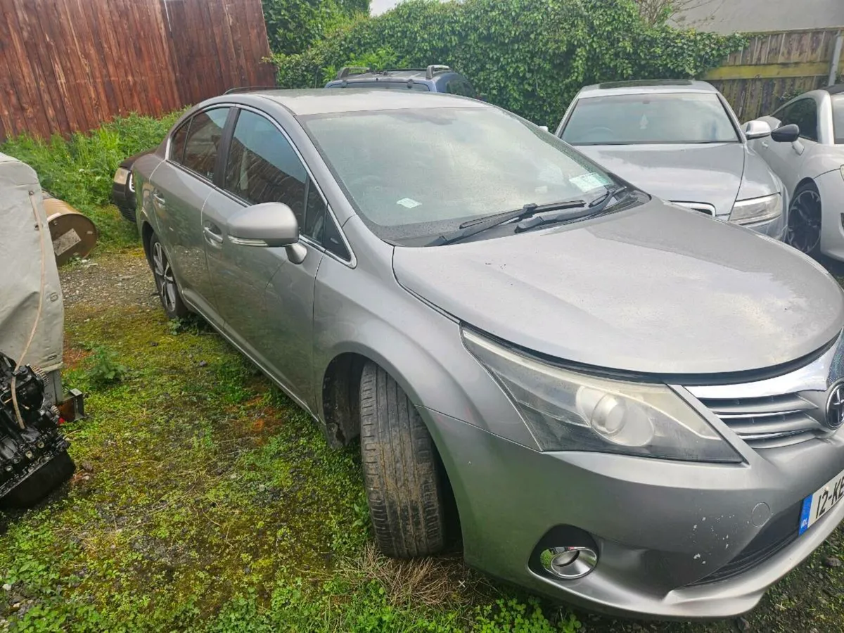 2012 Avensis 1.8 petrol automatic - Image 1