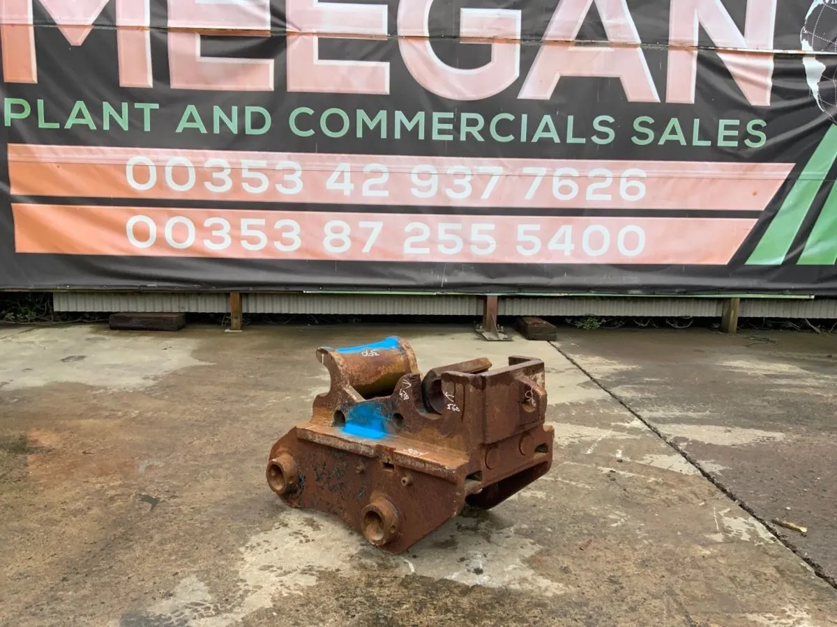 LEMAC HYDRAULIC QUICK HITCH....90mm PINS....38mh. - Image 1