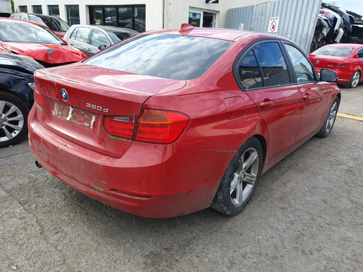 12 BMW 320D 2.0 D (N47D20C) FOR BREAKING - Image 4