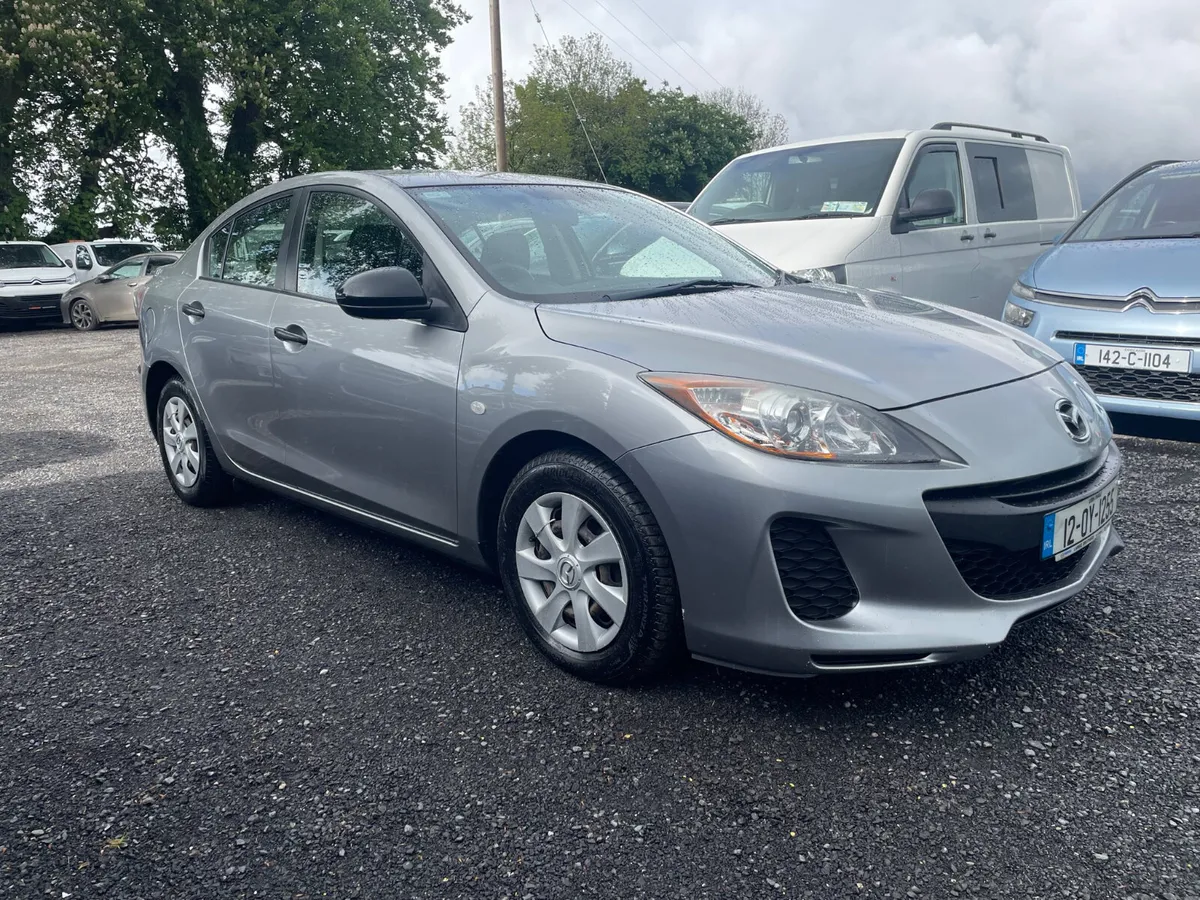 Mazda 3 - Image 2