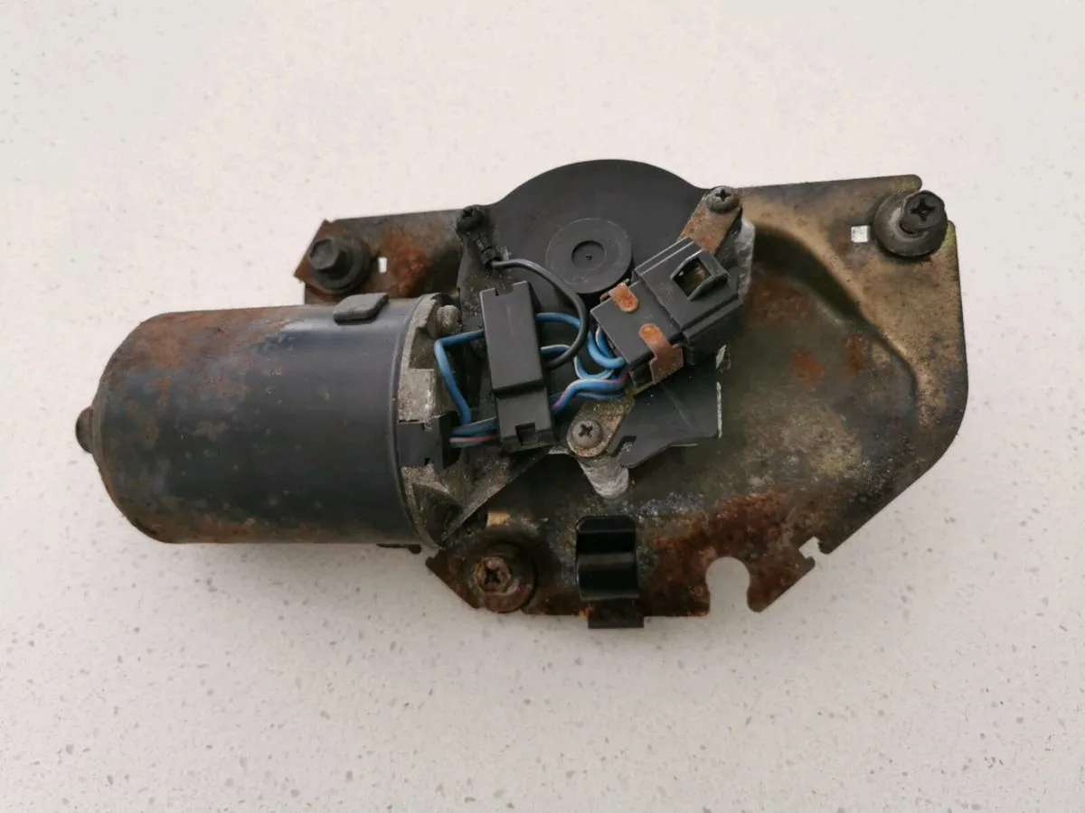 Mk1 Mitsubishi Pajero Spares / Accessories - Image 3