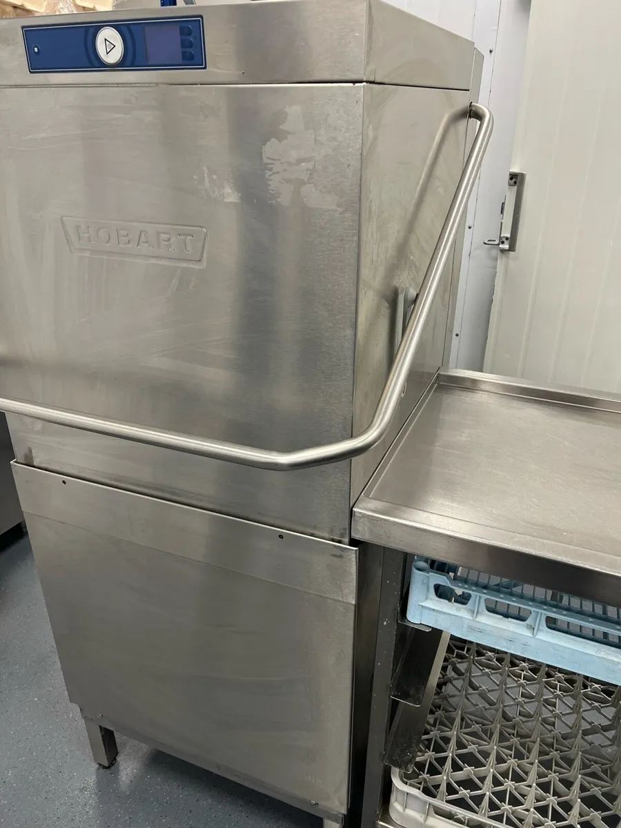 Hobart AMXS 10A Dishwasher - Image 1