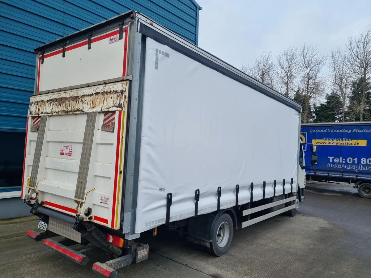 2017 DAF LF 180 12 TON CURTAINSIDER - Image 4