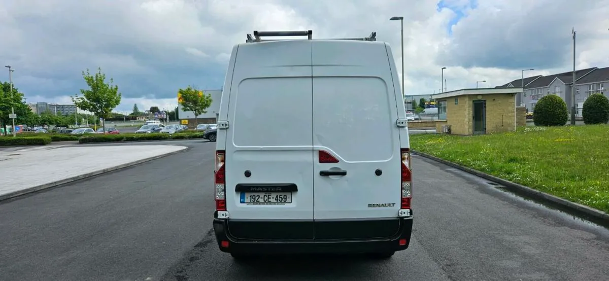 RENAULT MASTER LWB NO VAT CVRT 11/25 - Image 4