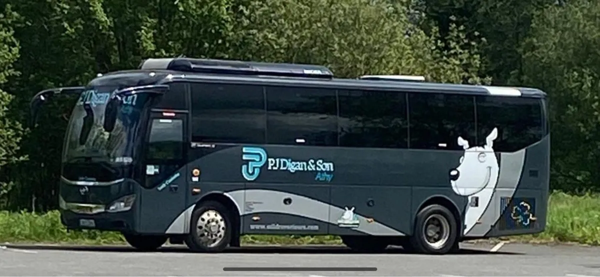 2019 Ready to work low KLM’s 40 seater new cvrt - Image 4