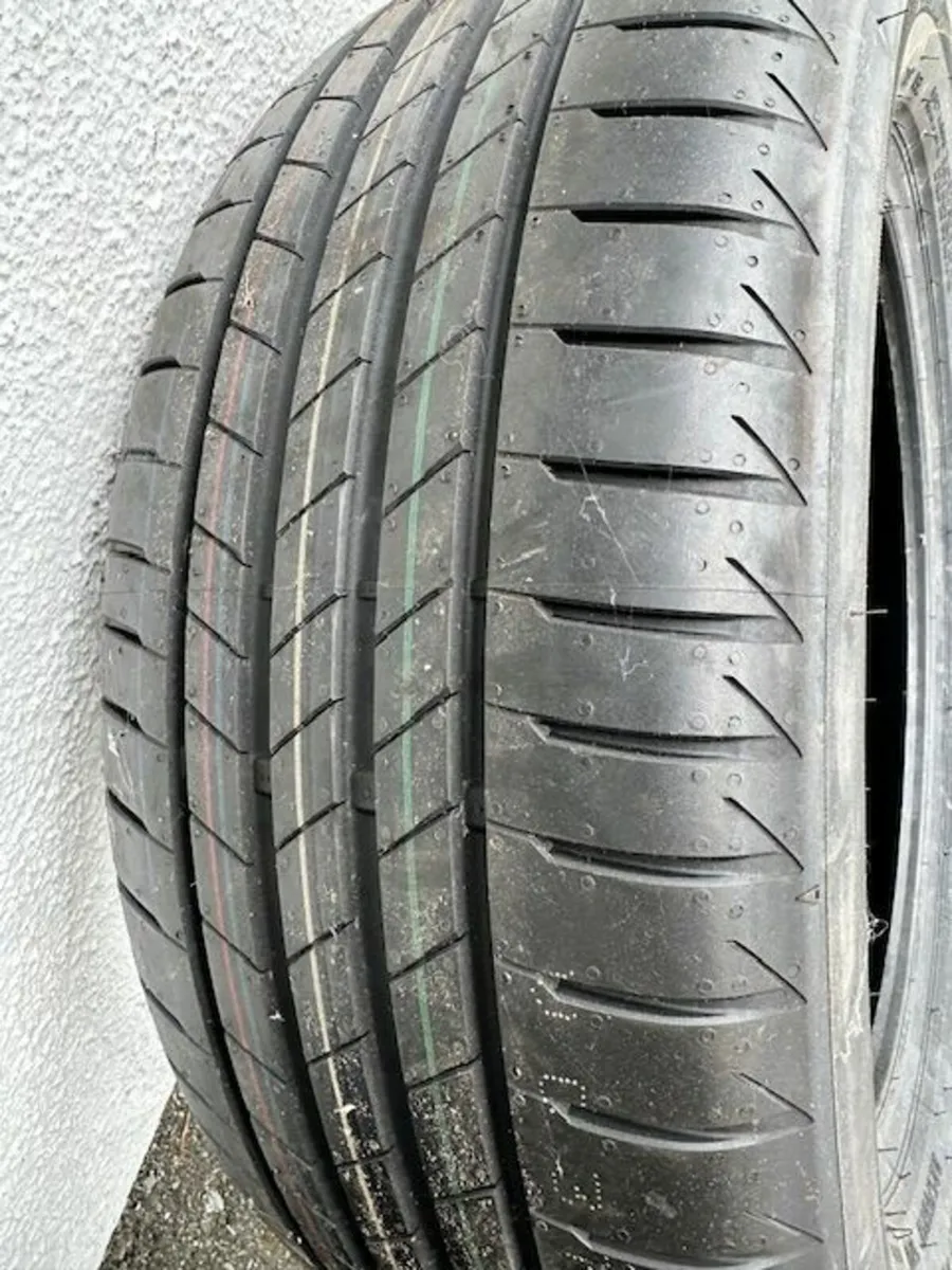 225/55 R17 Bridgestone Turanza Tyres new - Image 3