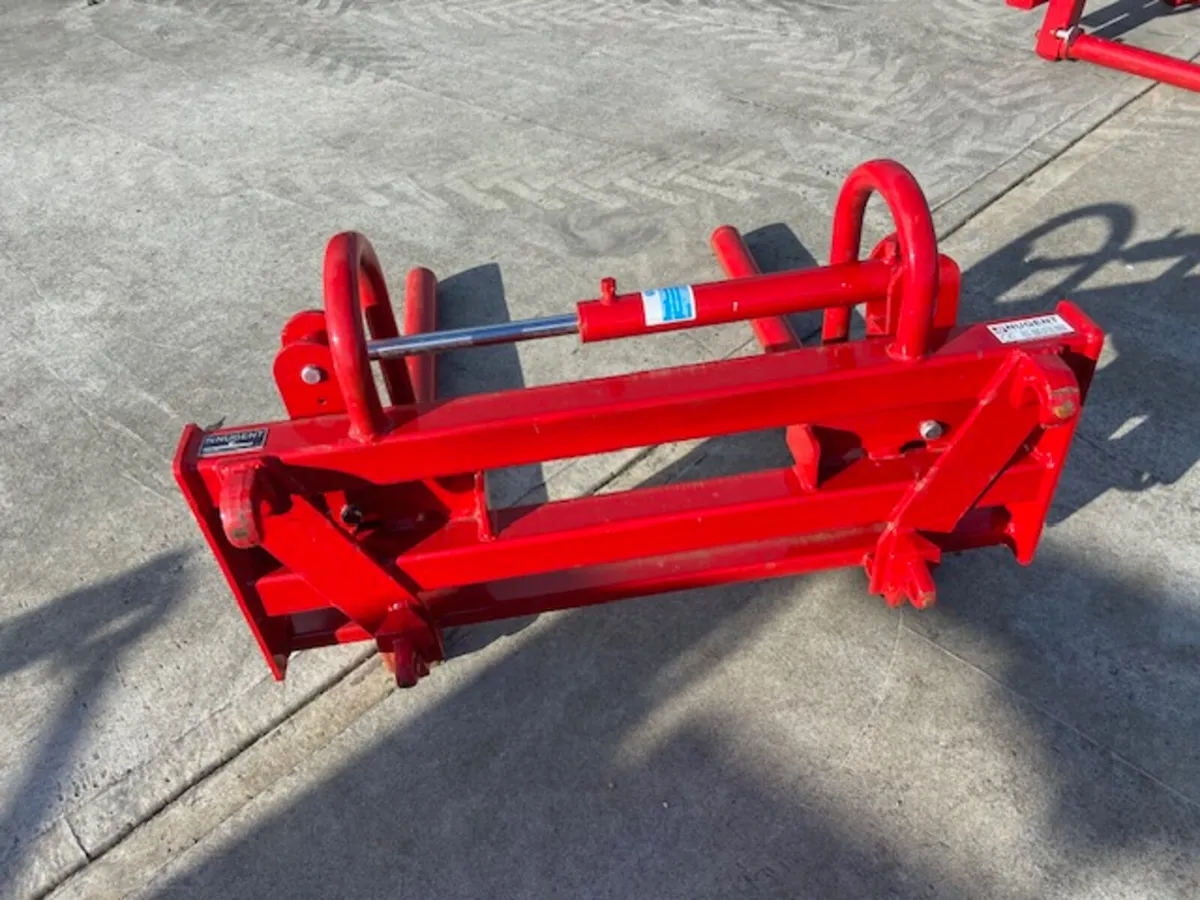 Nugent Bale Stacker c/w Euro Brackets - Image 3