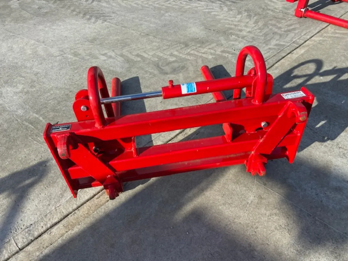 Nugent Bale Stacker c/w Euro Brackets - Image 4