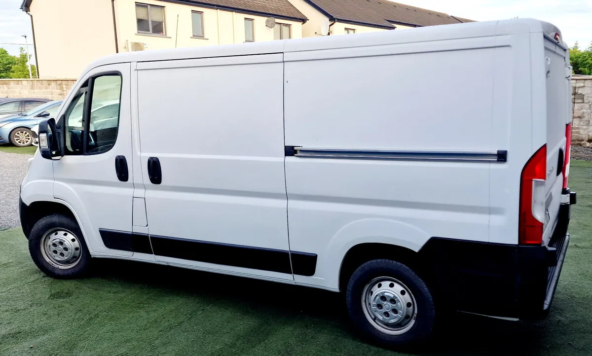 NEW DOE Fiat Ducato L2 H1 2.3 130HP vat invoice - Image 3