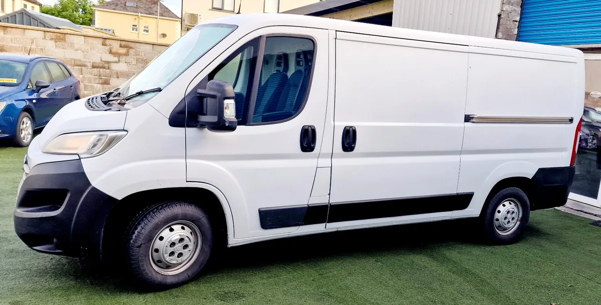 NEW DOE Fiat Ducato MWB H1 2.3 130HP vat invoice - Image 2