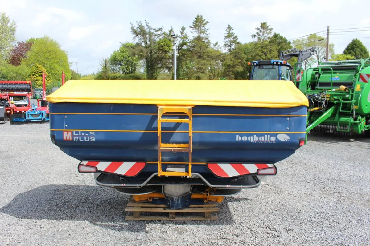 Bogballe 3 Tonne Fertiliser Spreader - Image 1