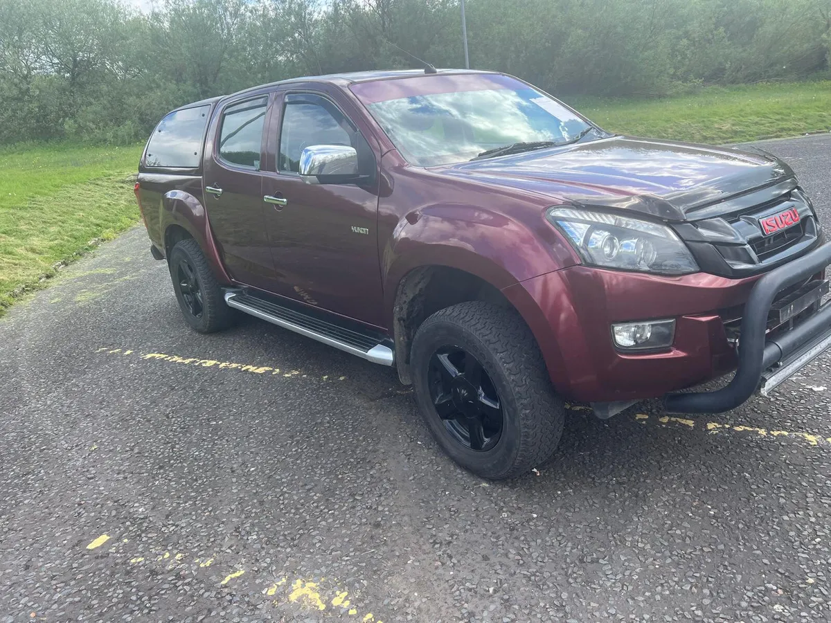 2014 Isuzu D Max 2.5 TD  Yukon Double Cab - Image 3