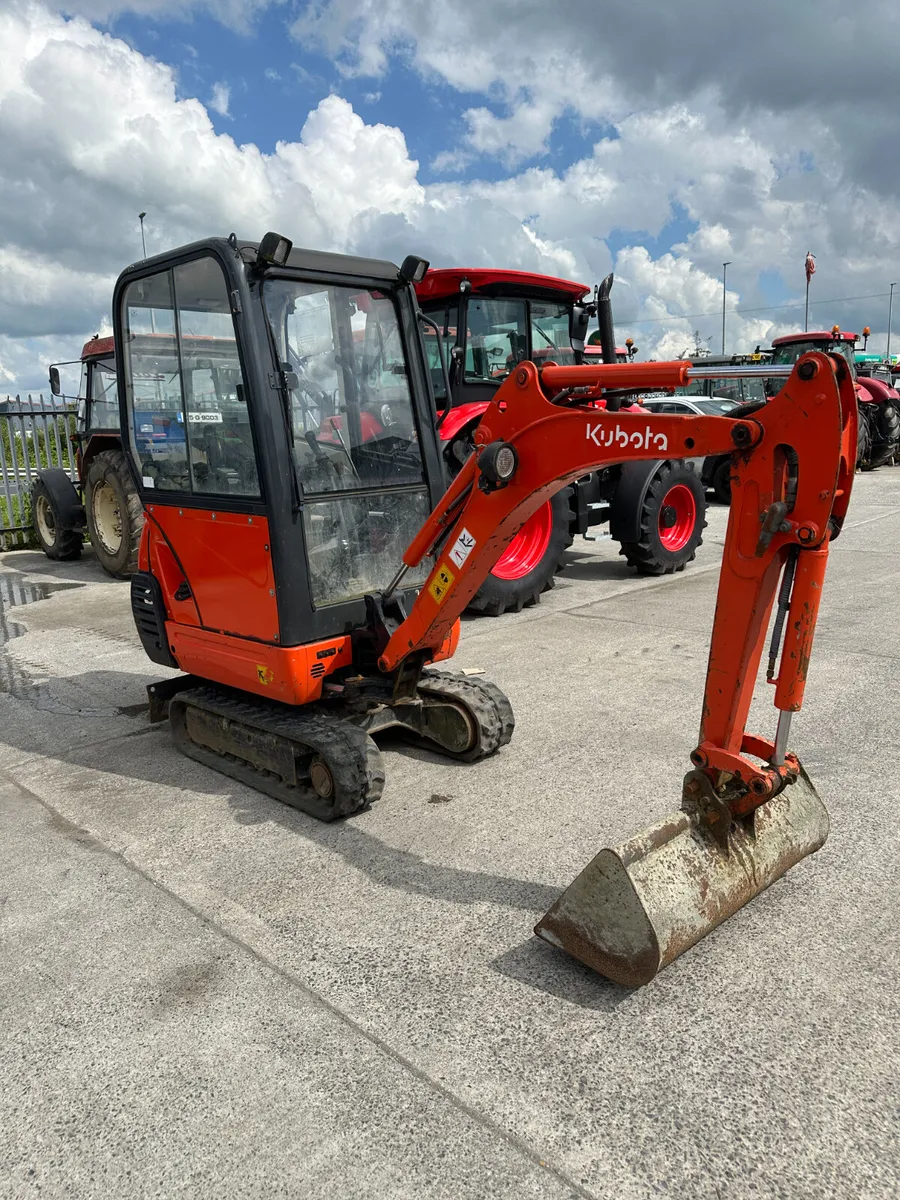 Kubota KX36-3 1.5T mini excavator - Image 1