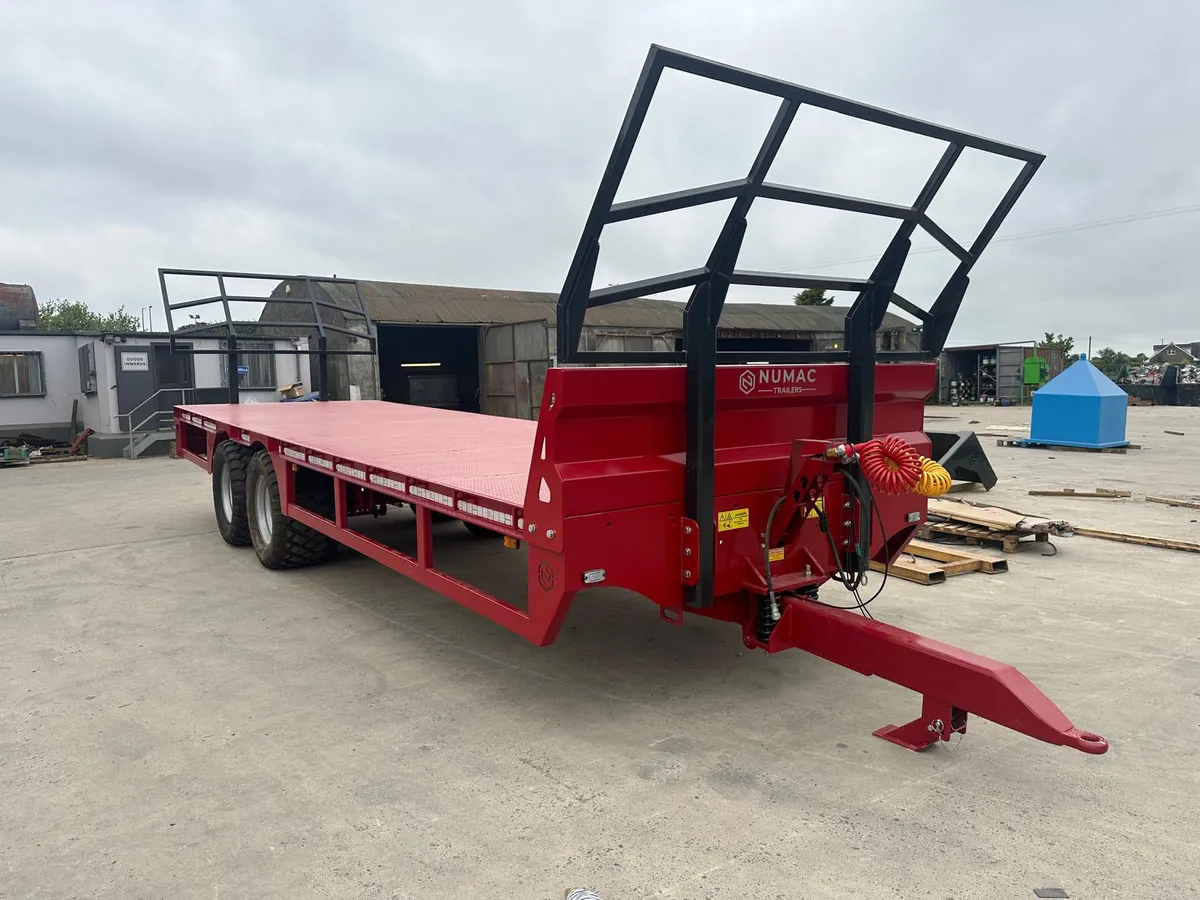 Numac 28ft bale trailer - Image 1