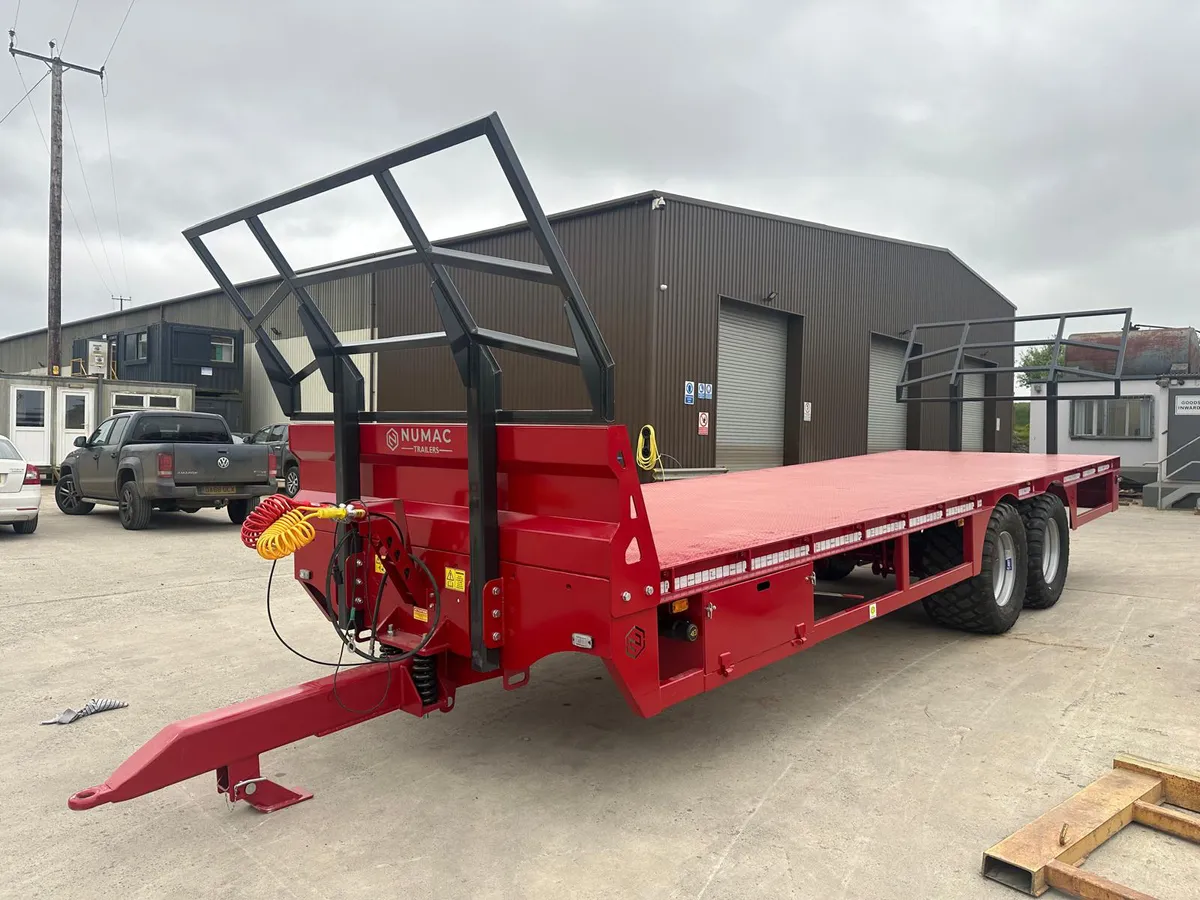 Numac 28ft bale trailer - Image 3