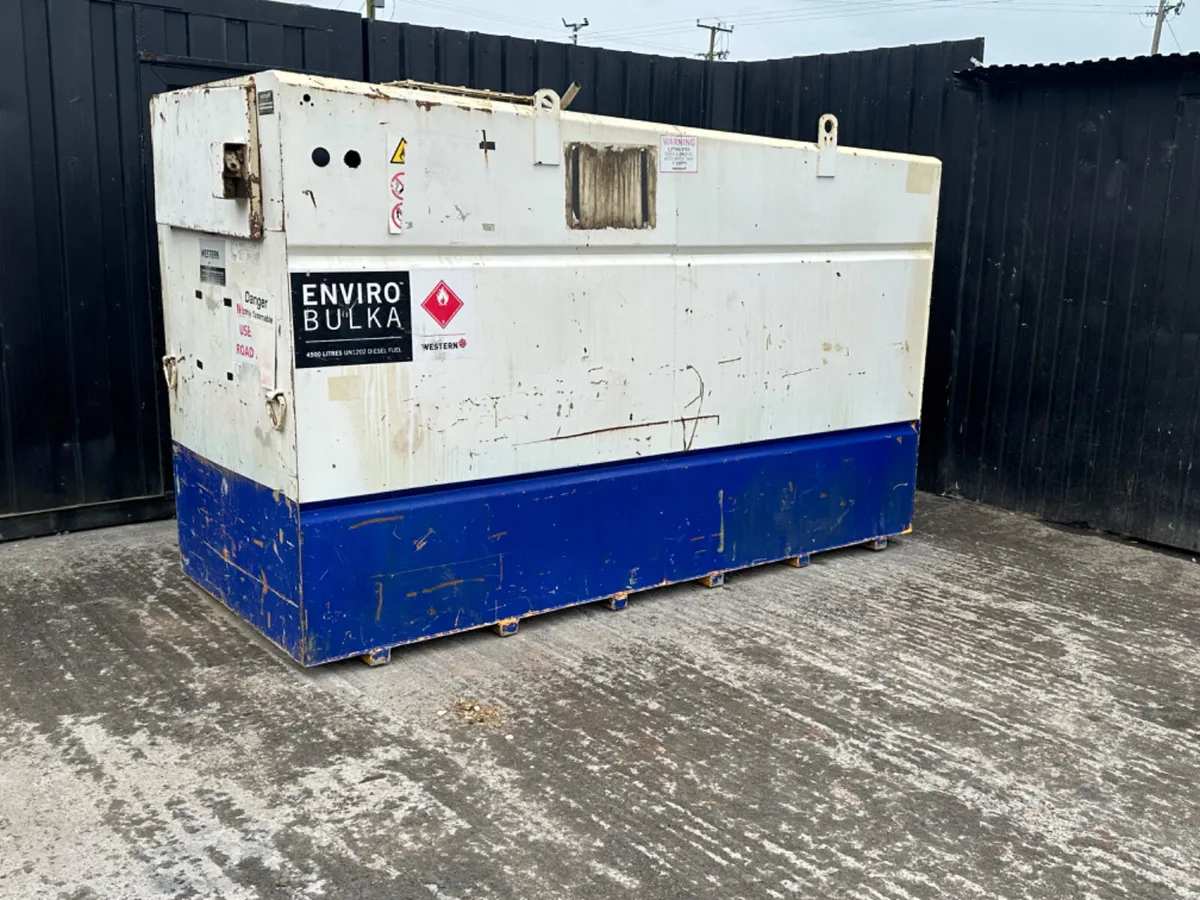 Western 4500L Diesel Bowser - Image 1