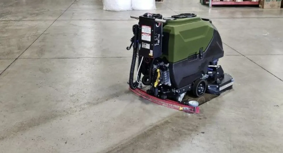 Kodiak K19 scrubber dryer floor cleaning - Image 2