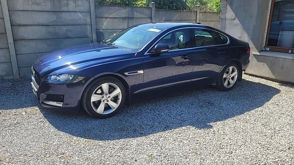 JAGUAR XF PORTFOLIO 2.0D AUTOMATIC.NEW SHAPE - Image 2