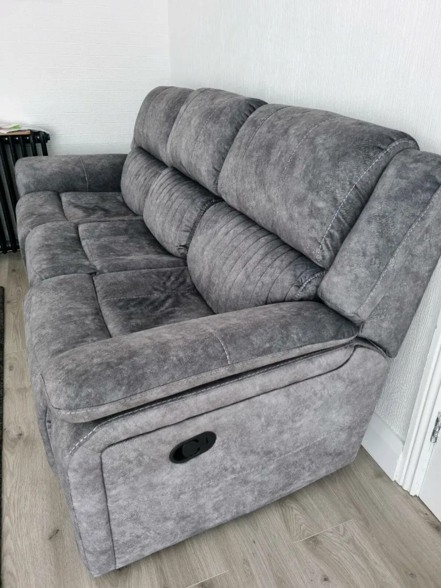 Sofa 3 seater - Image 4